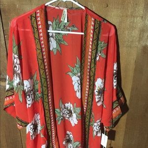 NWT Kimono JR 1X.  Fits woman size 16. Disneybound